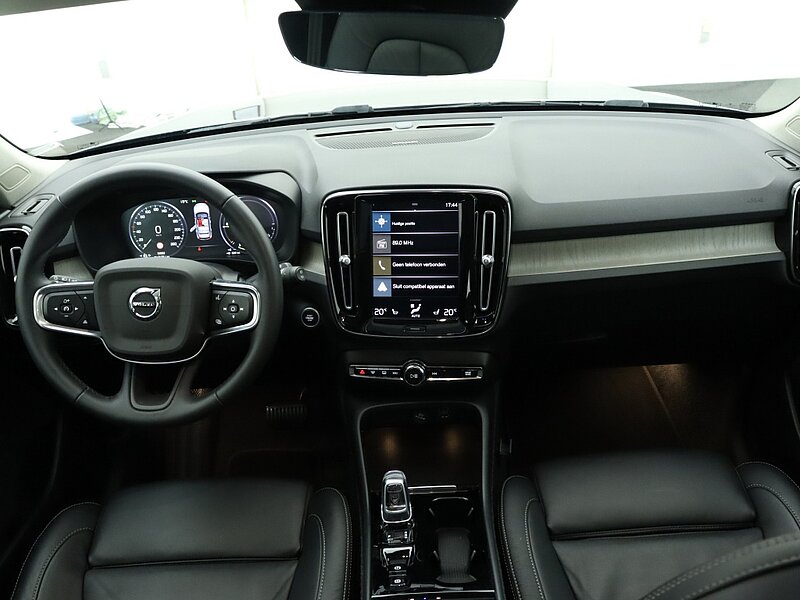 35484671 volvo xc40 1 5 t5 recharge inscription 6 11