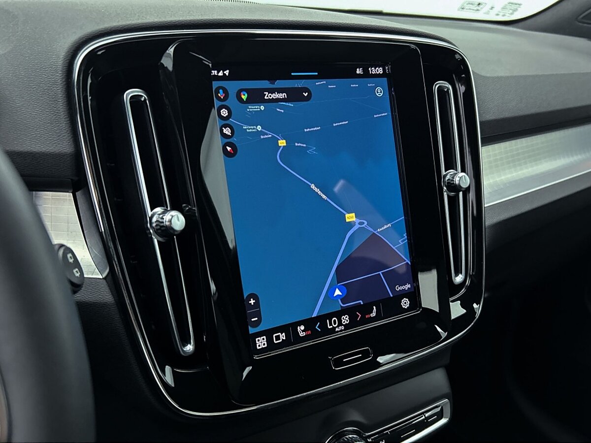 44775017 volvo xc40 2 0 b4 plus dark trekhaak 68