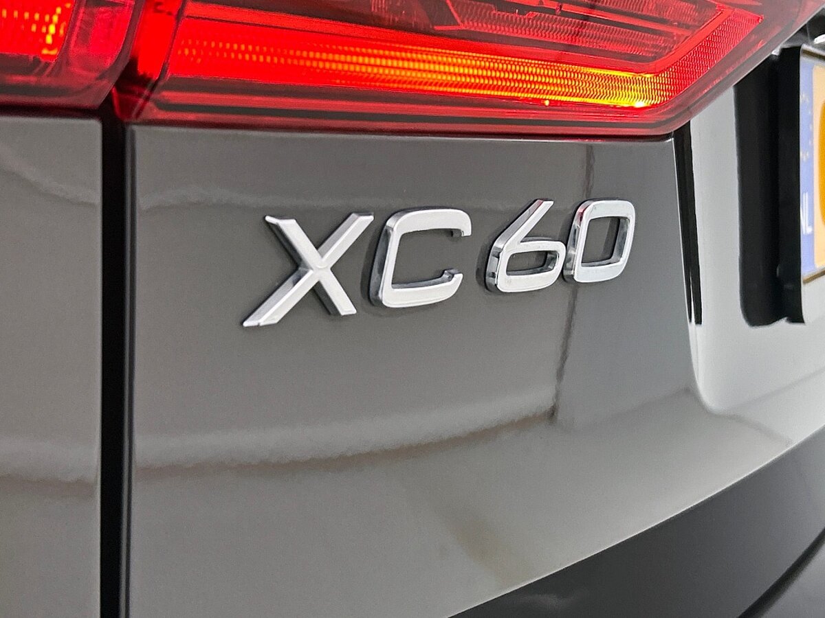 45677972 volvo xc60 2 0 t6 awd ultra bright luchtvering head up display trekha 46b240