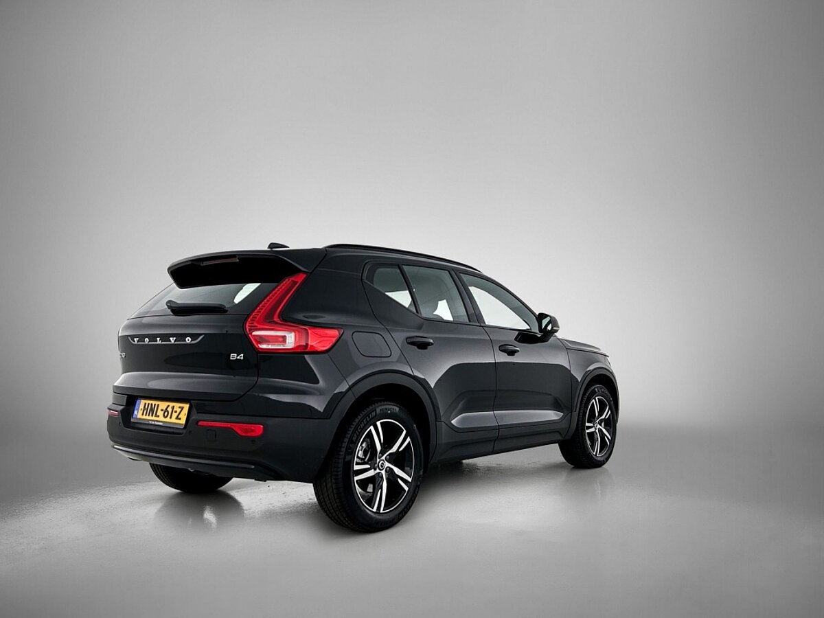47459109 volvo xc40 2 0 b4 plus dark 4 02