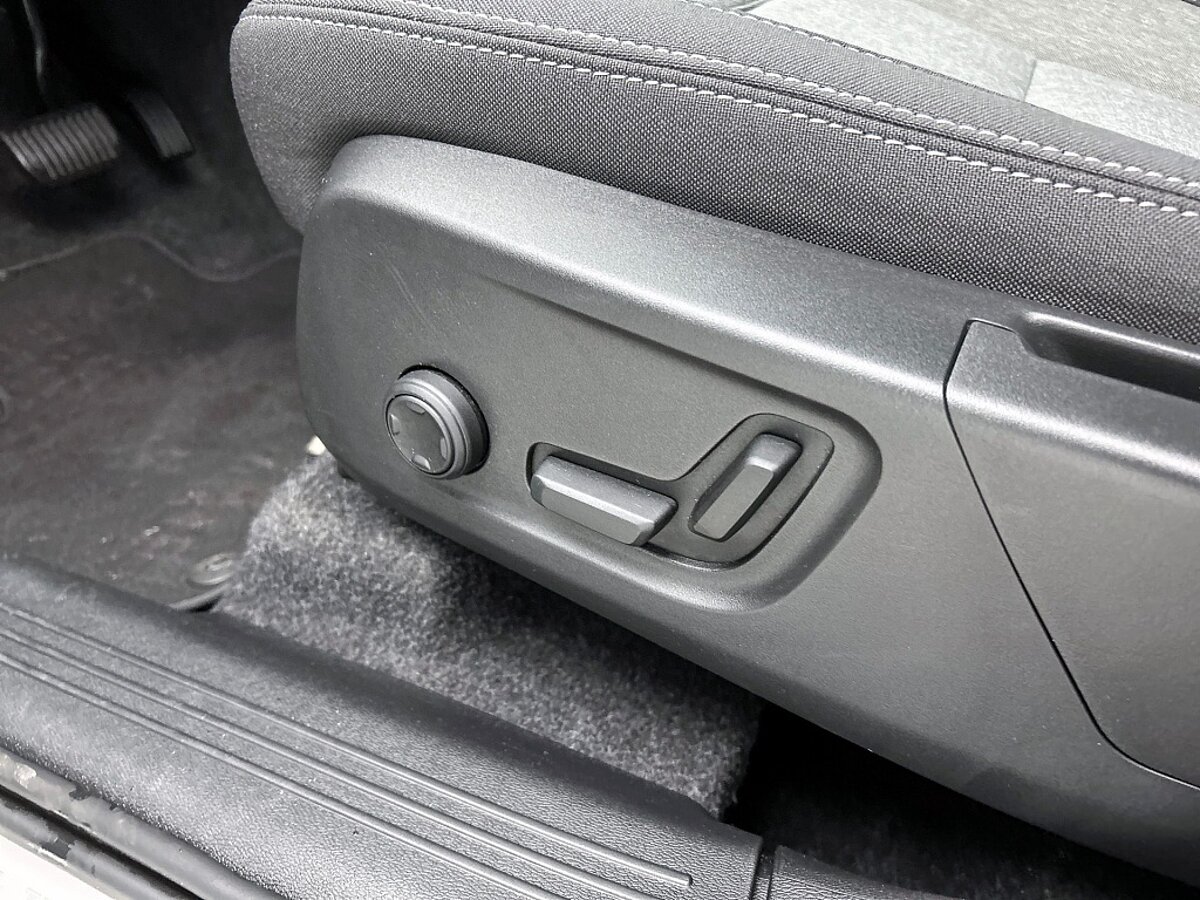 48947583 volvo xc40 2 0 b4 plus dark trekhaak harman kardon 38