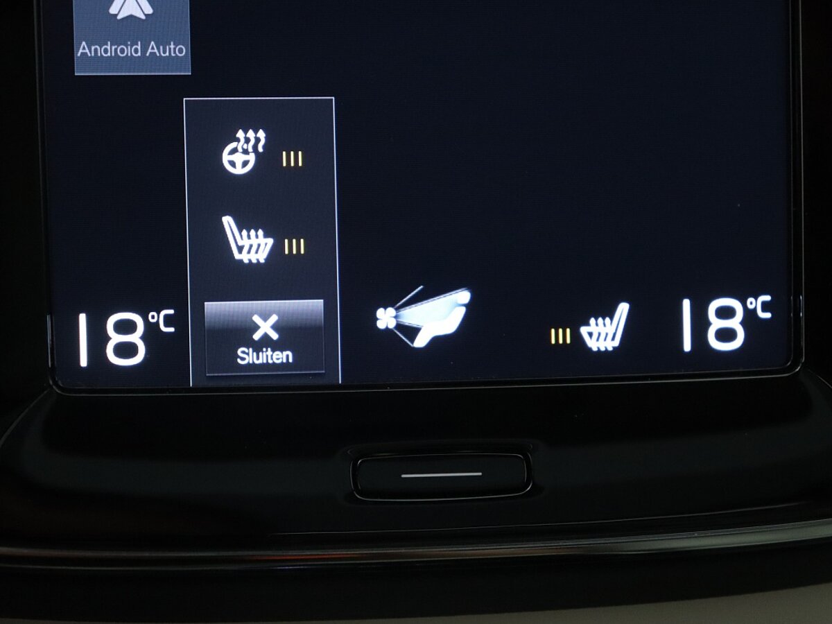35142443 volvo xc40 1 5 t4 ultimate dark c0d268
