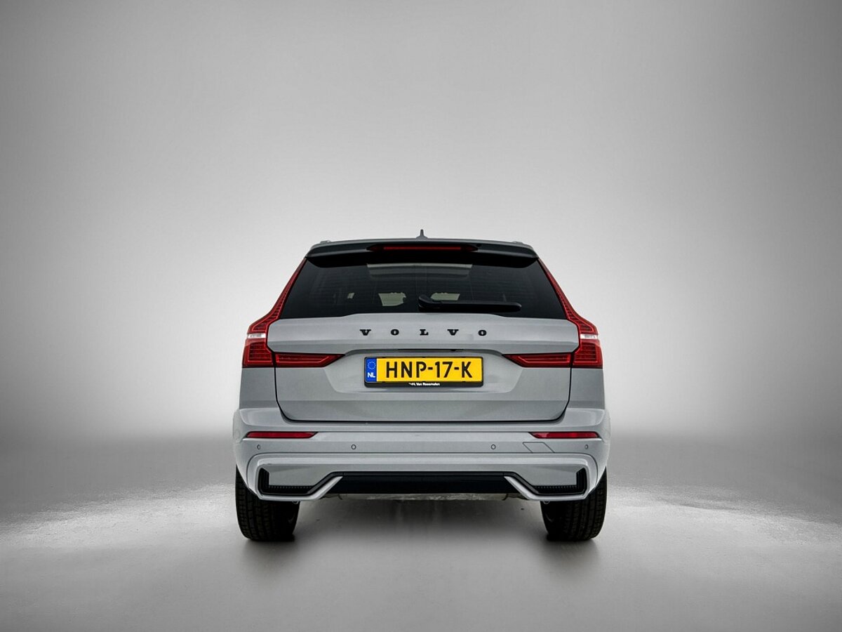 43680818 volvo xc60 2 0 t8 awd plus dark harman kardon panoramadak 21 lm velg 3 01