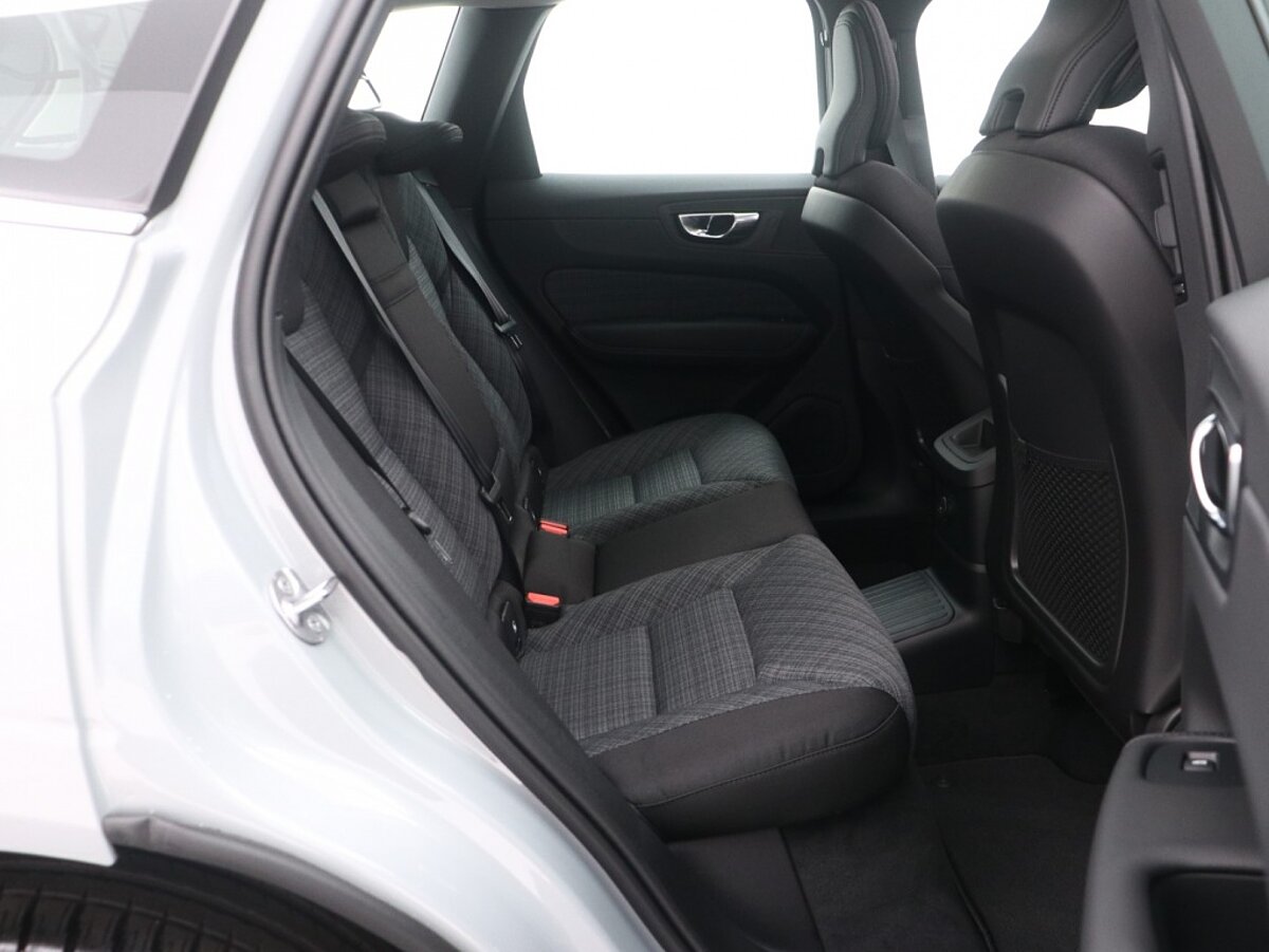 44246649 volvo xc60 2 0 t6 awd essential edition trekhaak panoramadak lage fis ffe688