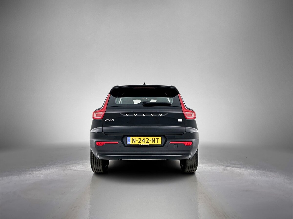 44515469 volvo xc40 t4 recharge r design adaptive cruise stoelverwarming 3 03
