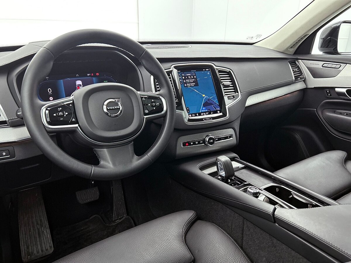 46666036 volvo xc90 2 0 t8 awd u dark 31