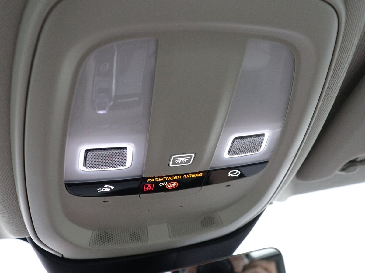 47627816 volvo v60 2 0 t6 awd plus dark 07