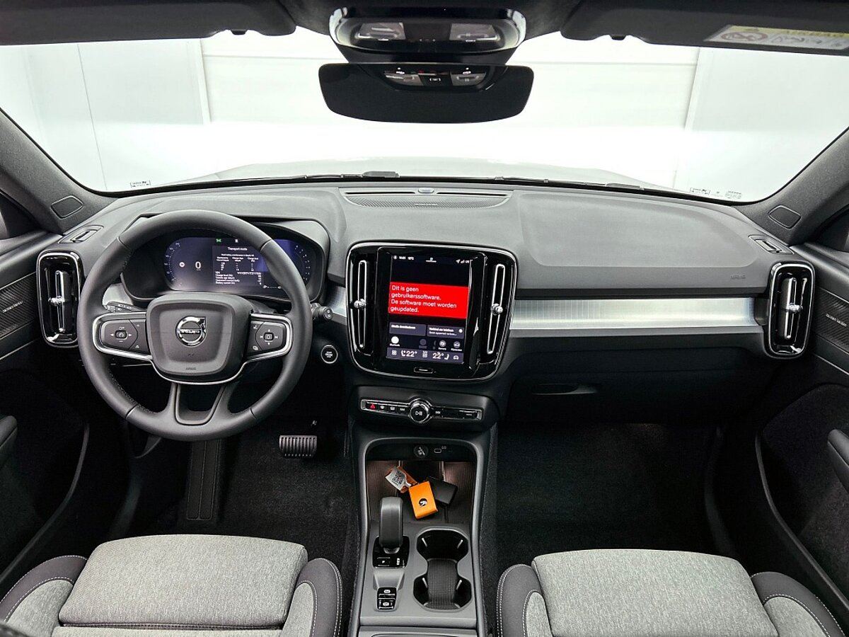 48324128 volvo xc40 2 0 b3 core business edition climate pack 89