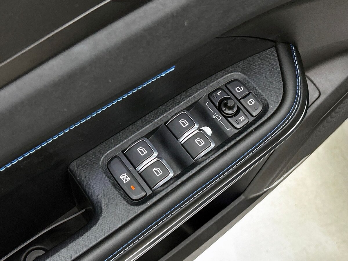 46898033 lynk co 01 1 5 hybride rijklaar inclusief 12 maanden garantie 46