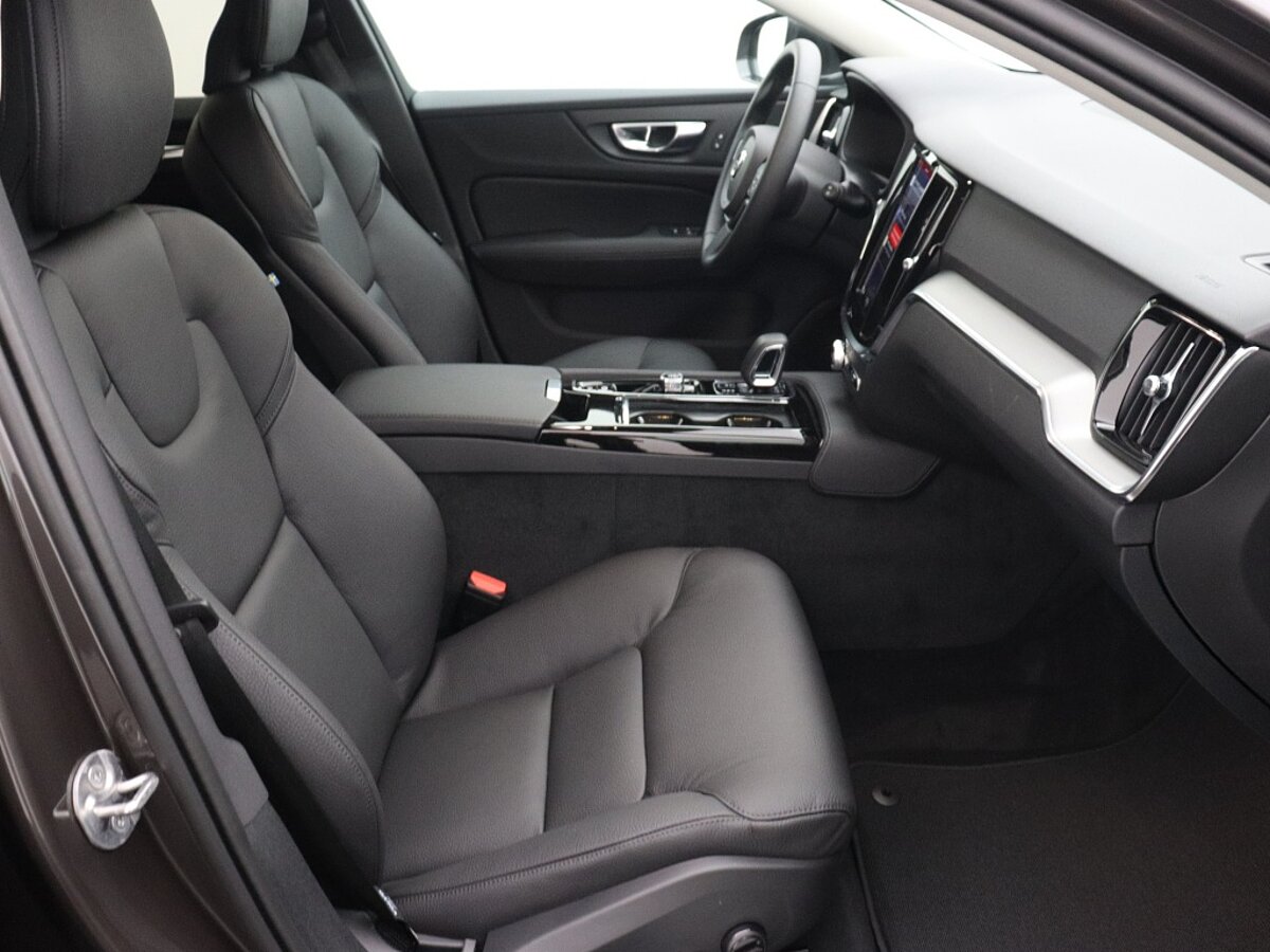 47627276 volvo v60 2 0 t6 awd core driver assist getint glas 03