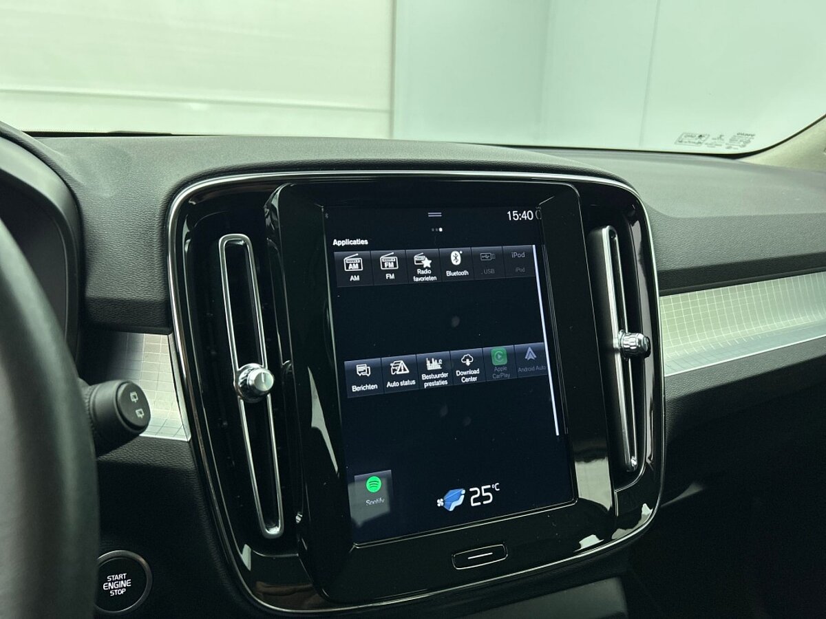 48792440 volvo xc40 t3 momentum pro camera elektrische klep styling kit 38