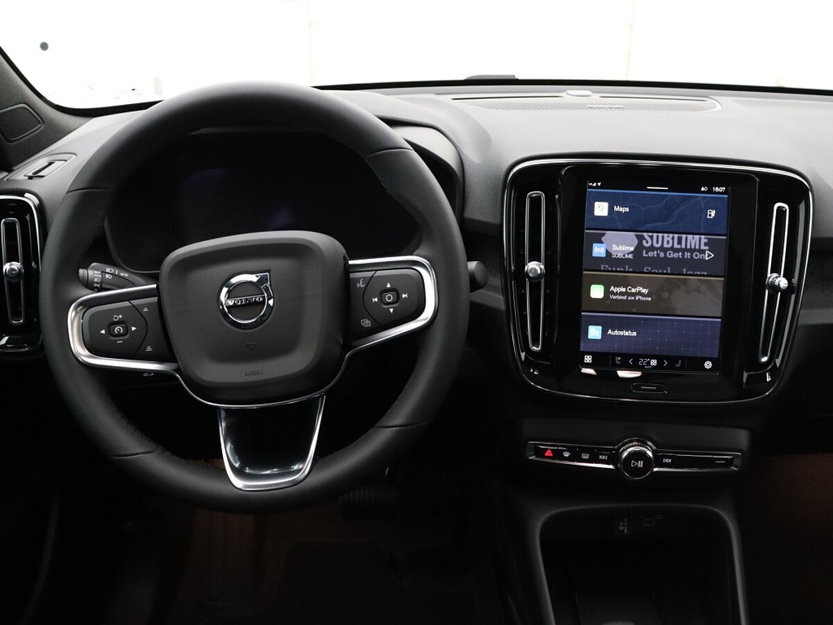 37925119 volvo c40 extended ultimate 82 kwh trekhaak harman kardon memory sto 7 09