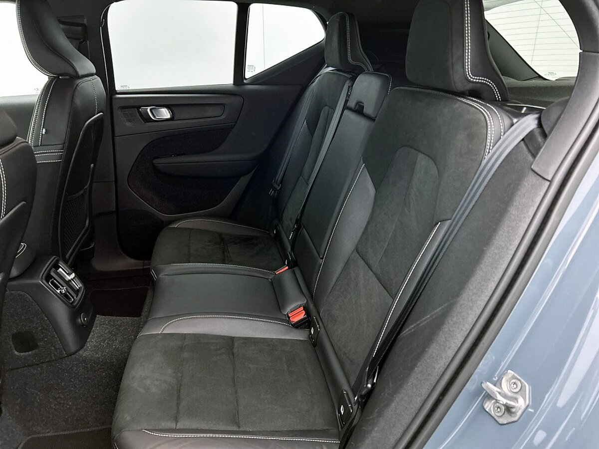 47156536 volvo xc40 1 5 t5 r design pilot assist trekhaak keyless blis clima 102887