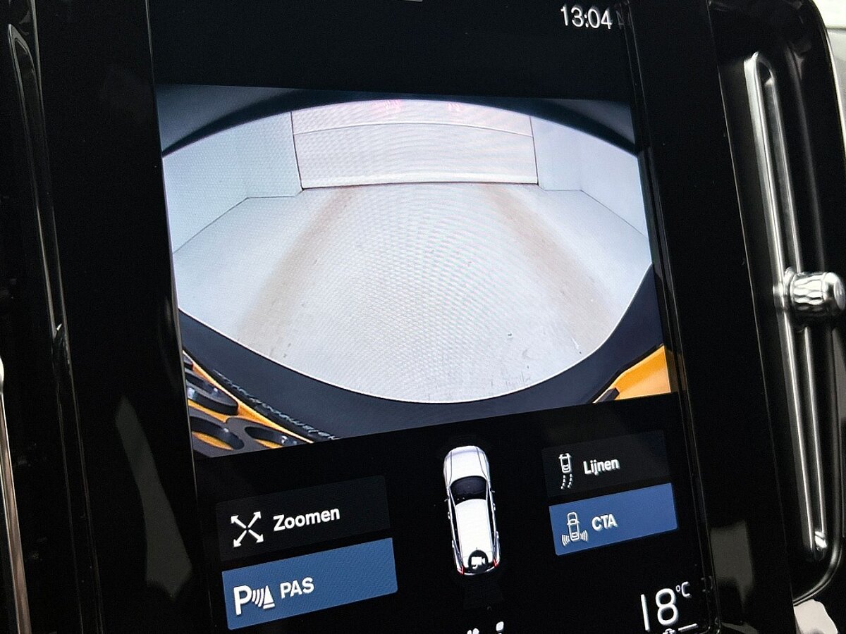 48326321 volvo xc40 1 5 t5 r design 02