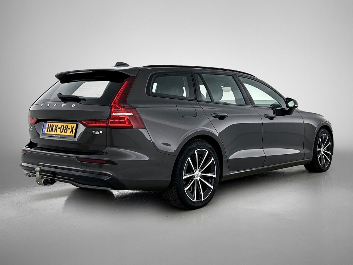 49847910 volvo v60 2 0 t6 awd plus dark harman kardon voorruitverw sportstoe 4 01