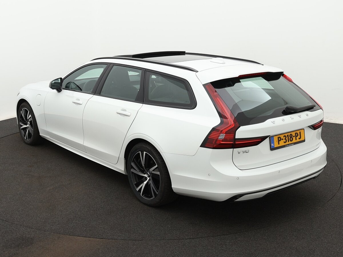 35574350 volvo v90 2 0 t6 awd r design 3 05