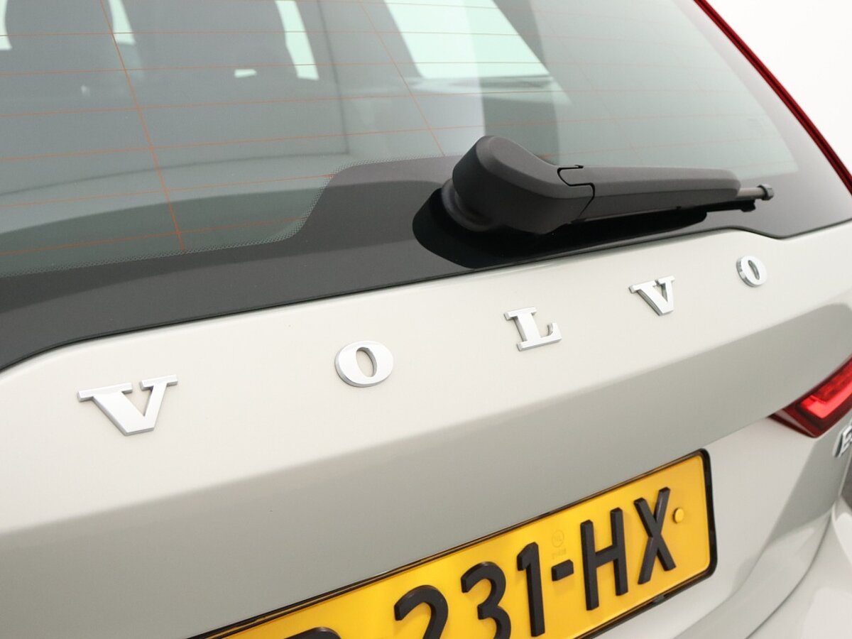 36155169 volvo v60 2 0 b3 r design 5e1672