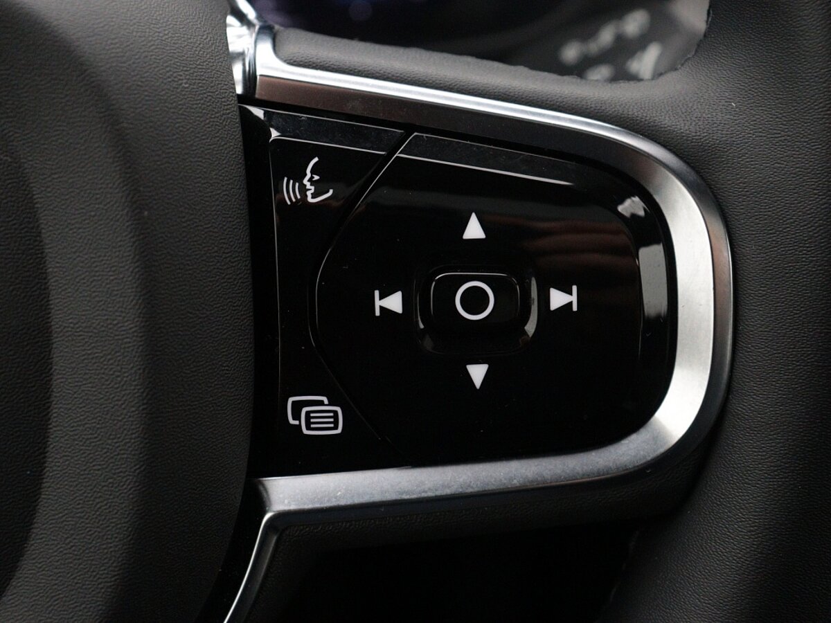 45353278 volvo xc60 2 0 t6 awd ultimate dark 65