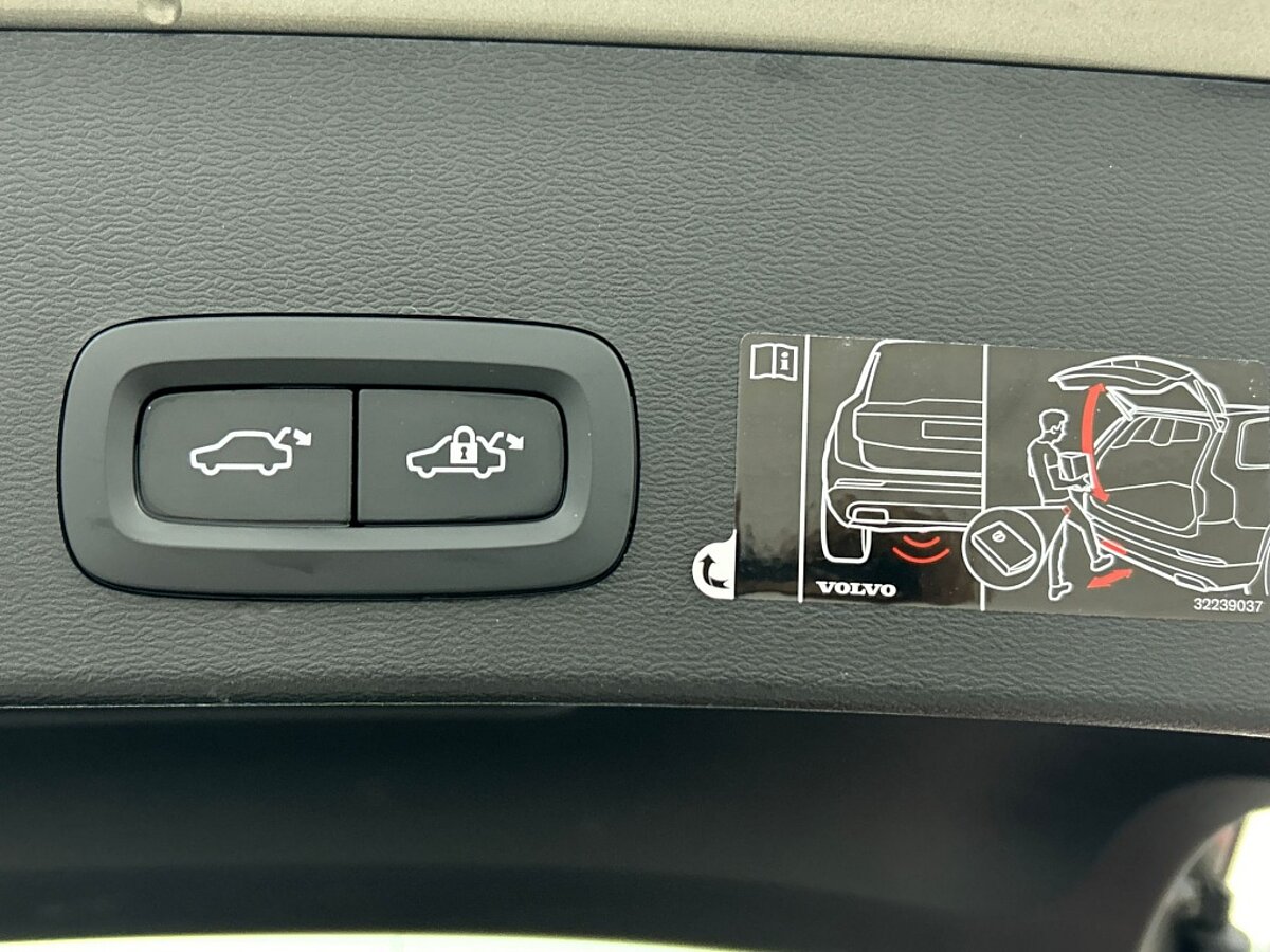 49484333 volvo xc40 1 5 t4 recharge inscription leder blis navigatie sensore 09