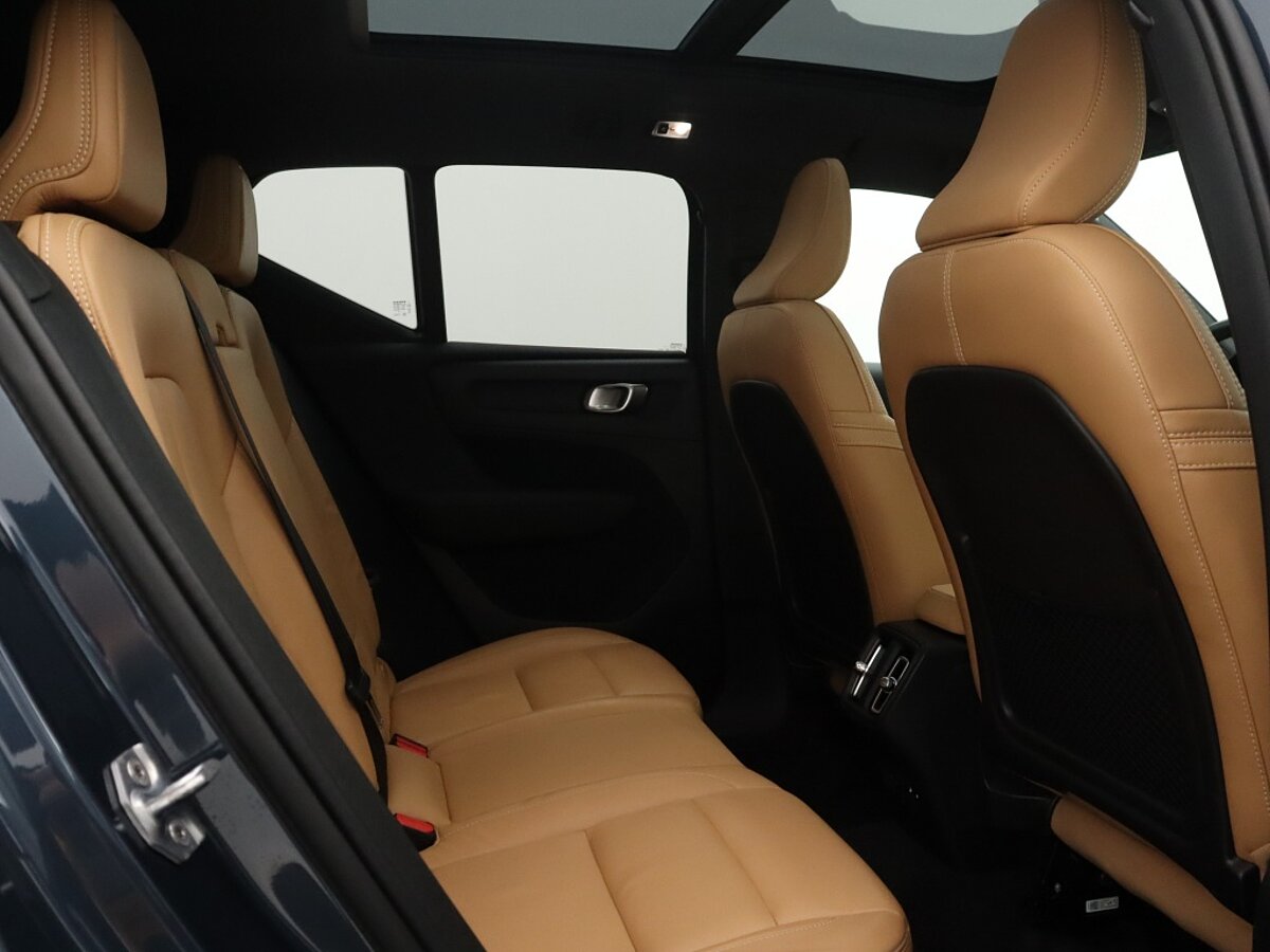 35925083 volvo xc40 2 0 t4 awd c9da2d