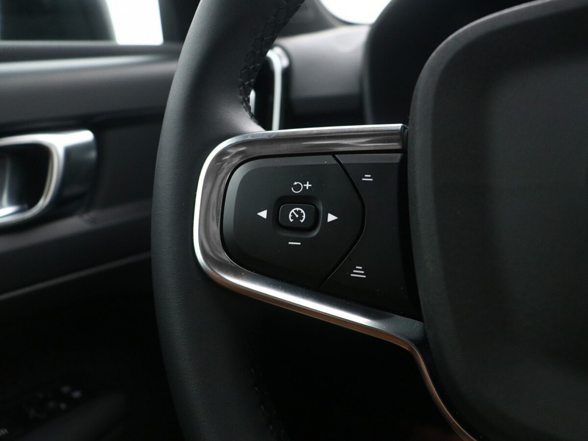 42438640 volvo c40 extended range core 82 kwh climate pakket 7a8d24