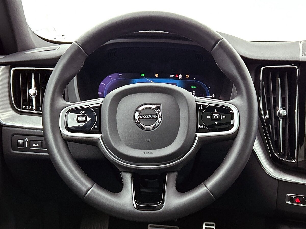 45917995 volvo xc60 2 0 t6 awd r design harman kardon head up display trekhaak 36