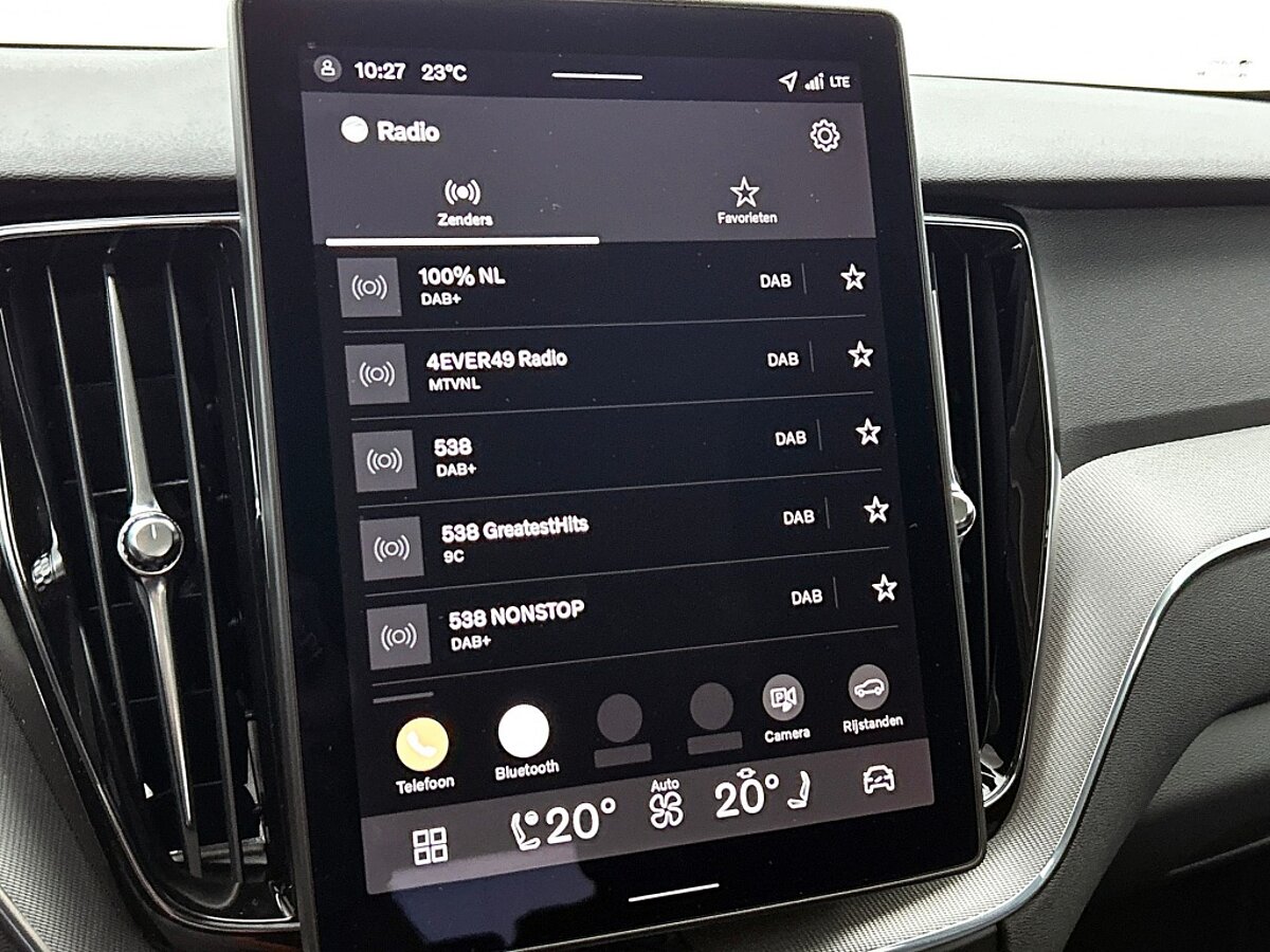 46518073 volvo xc60 xc60 t6 awd essential actie van 66130 voor 60 700 driver a 6