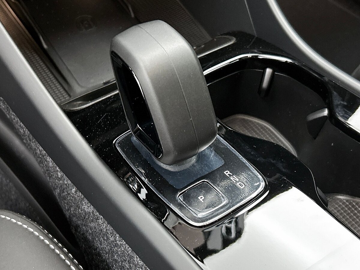 46536156 volvo ec40 extended range plus black edition 82kwh 94