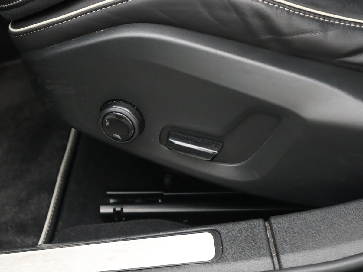 34654743 volvo v60 2 0 t5 r design 2dd7a6