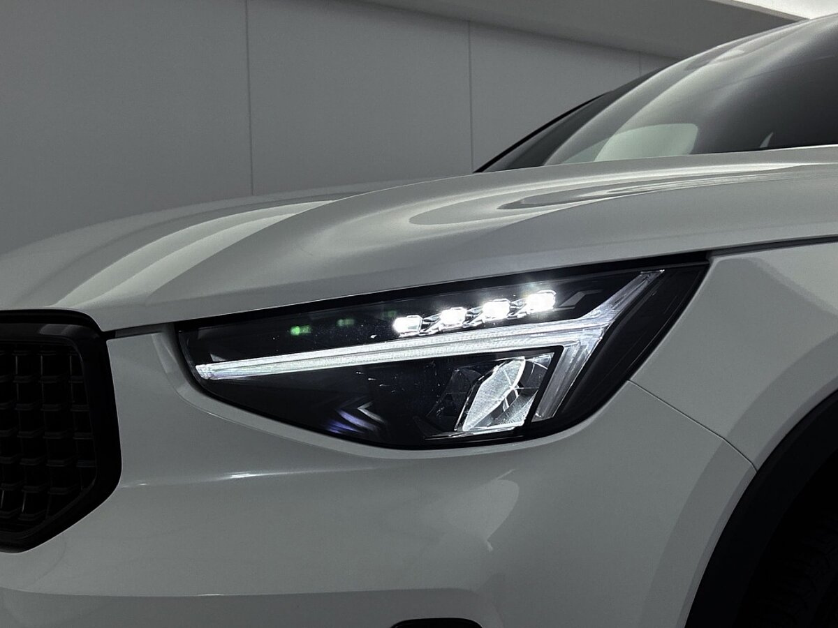44900366 volvo xc40 2 0 b4 plus dark trekhaak dodehoek camera 77