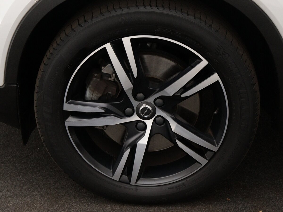 43351572 volvo xc40 1 5 t5 te r design panoramadak getinte ramen elektrische v 418348