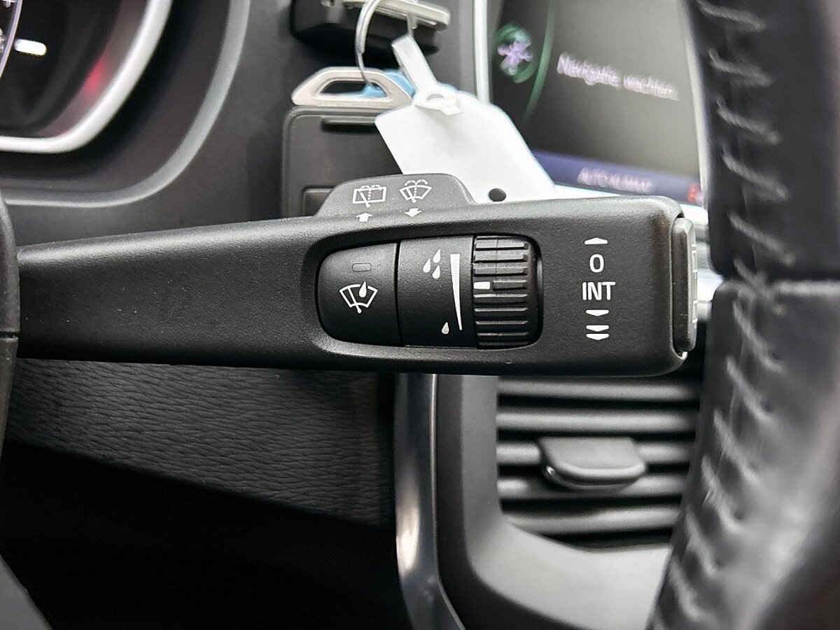 49112989 volvo v40 1 6 t4 summum climate pack memory seats leder 9 02