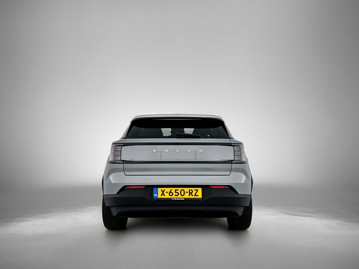 49302491 volvo ex30 extended range plus trekhaak stoelverw extra getint glas 3 02