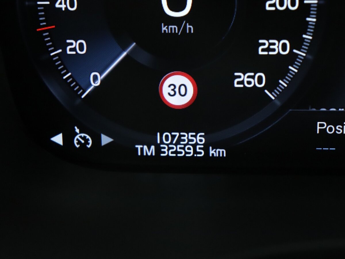 36110625 volvo xc60 2 0 b5 inscript 5c5685