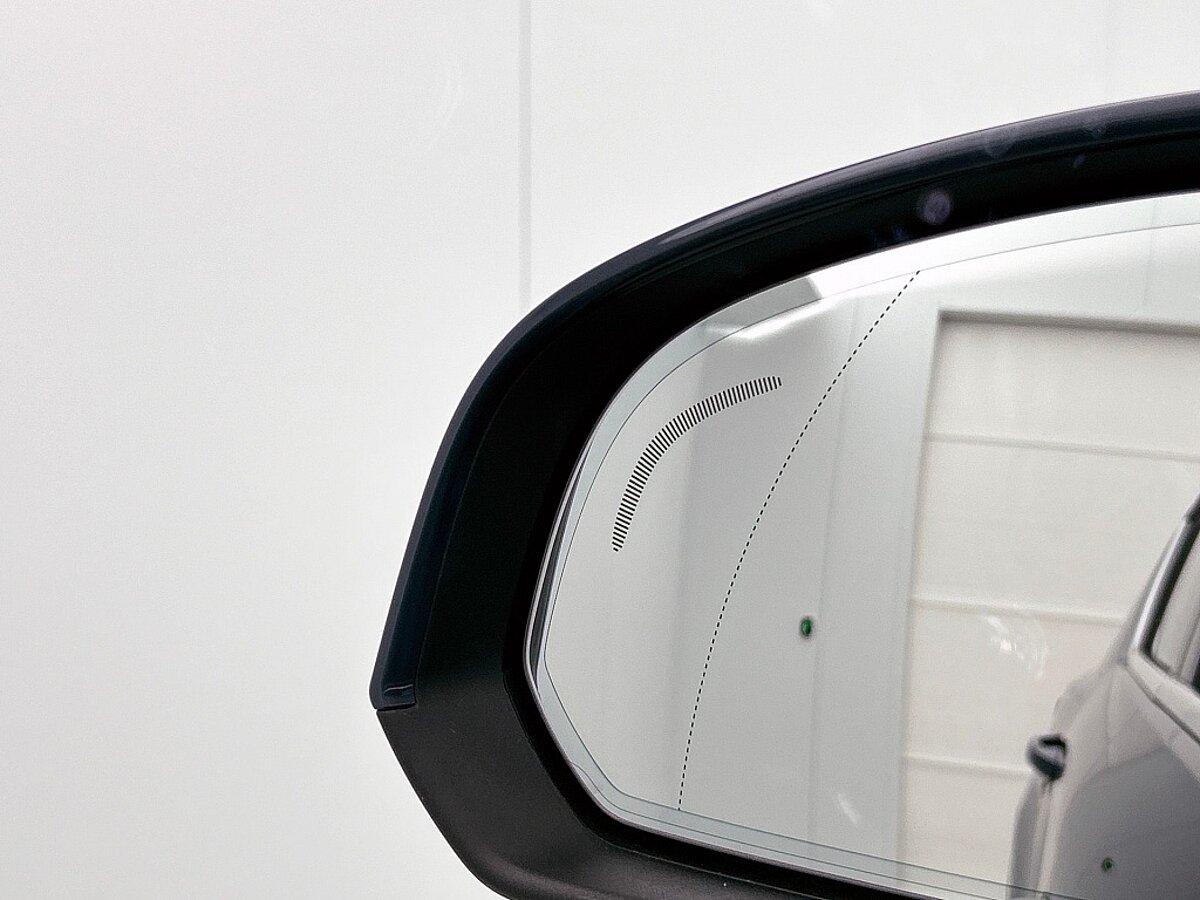 47001389 volvo xc40 1 5 t5 inscription panorama dak blis trekhaak all season 70