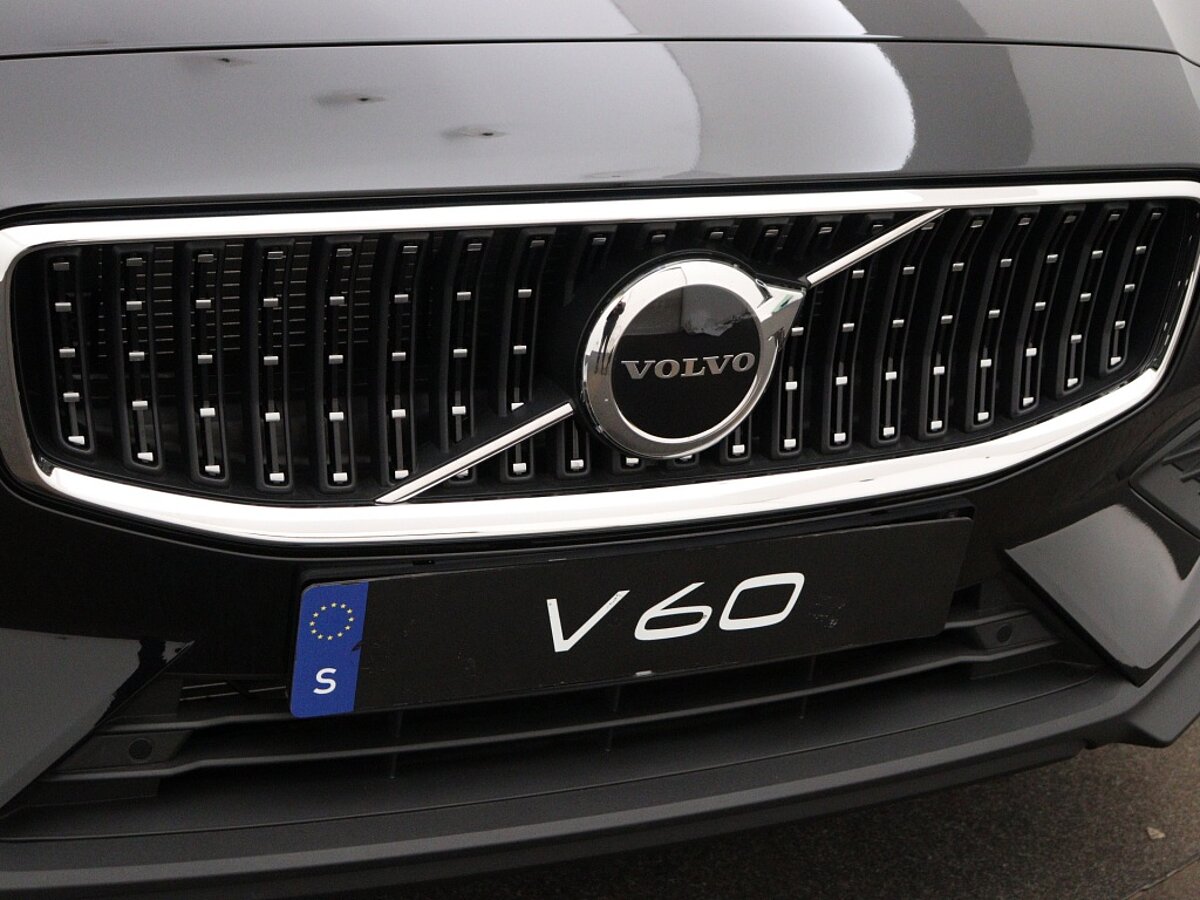 34314868 volvo v60 2 0 b5 cross country awd plus 49