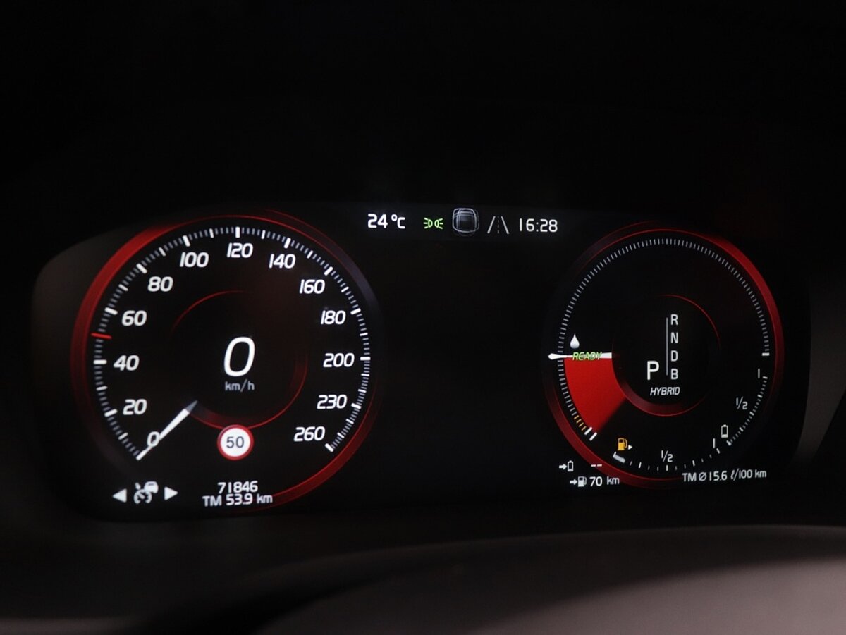 34771975 volvo v60 2 0 t8 recharge awd r design 23