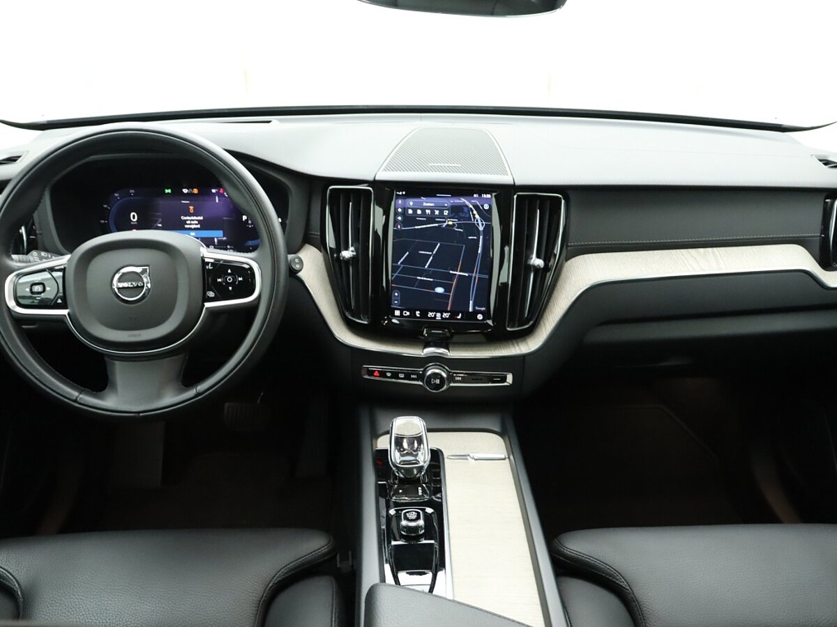 35825576 volvo xc60 2 0 t6 awd inscription 6 10