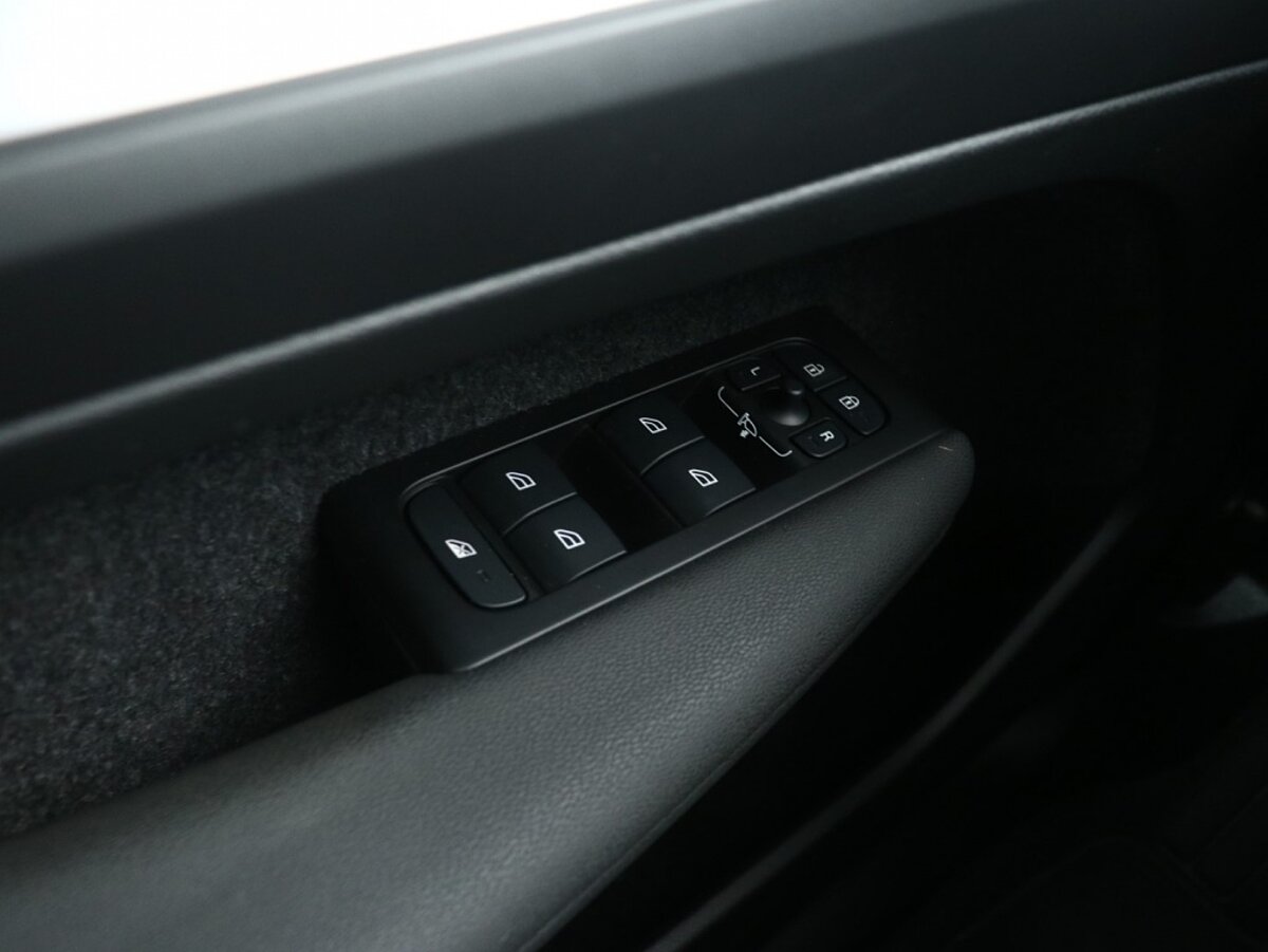 44244905 volvo xc40 1 5 t4 recharge inscription expression 57c3ff