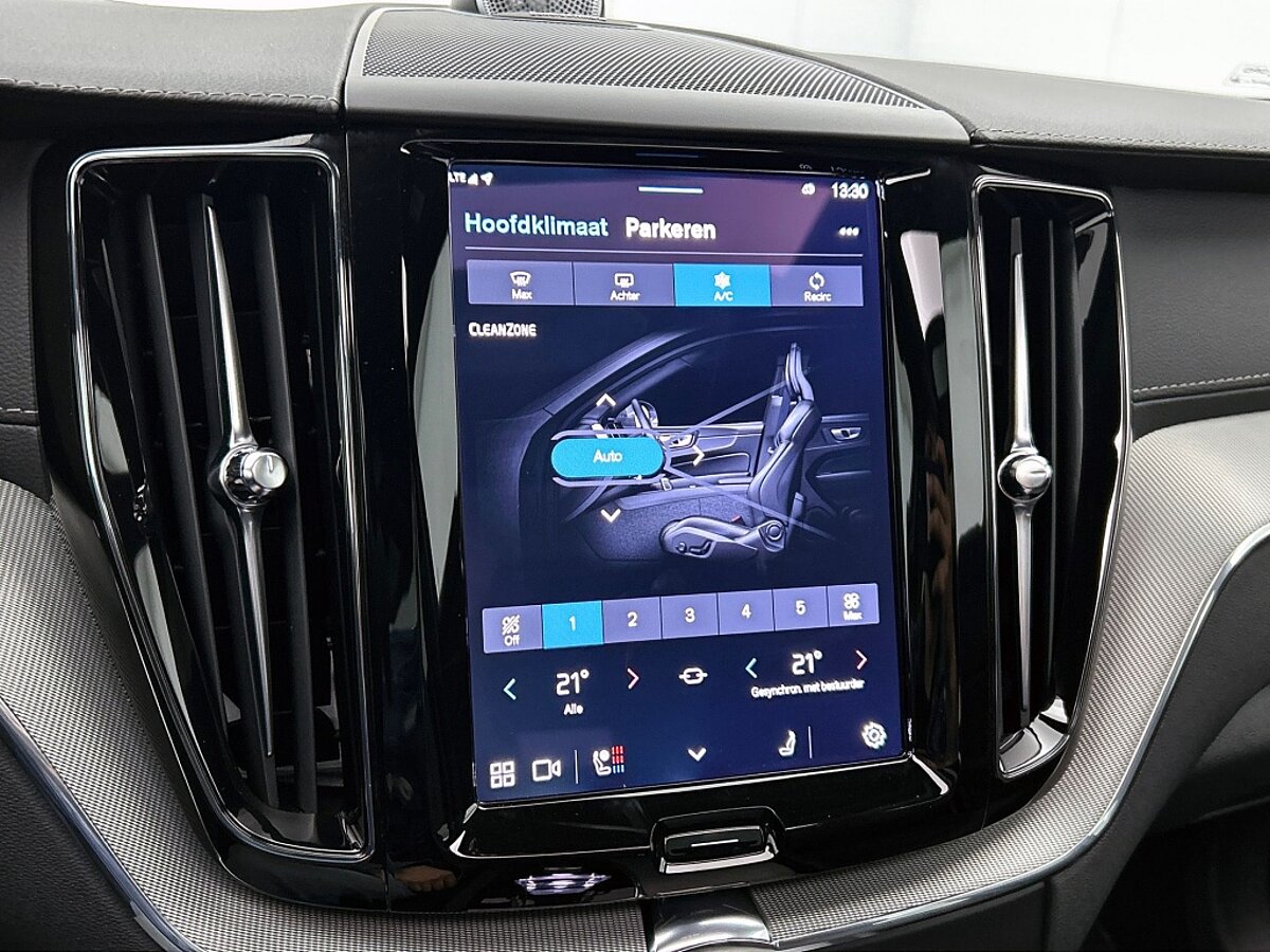 46843930 volvo xc60 2 0 t6 awd ultra black edition bowers wilkins luchtvering c3a240