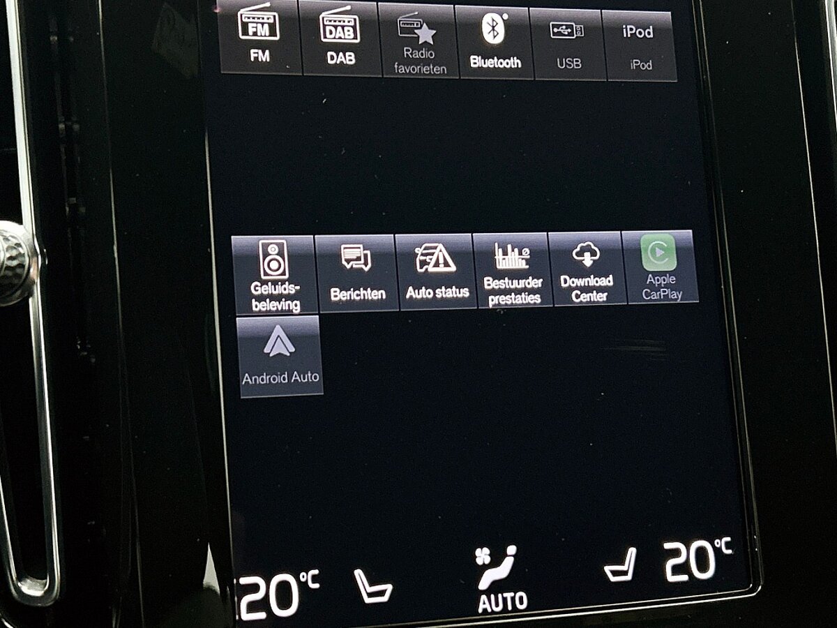 47258731 volvo xc40 xc40 t4 plus bright memorystoelen climate pack 7ba6d8