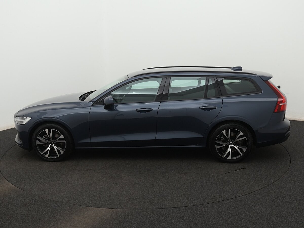 40000939 volvo v60 2 0 b3 essential edition 2 11