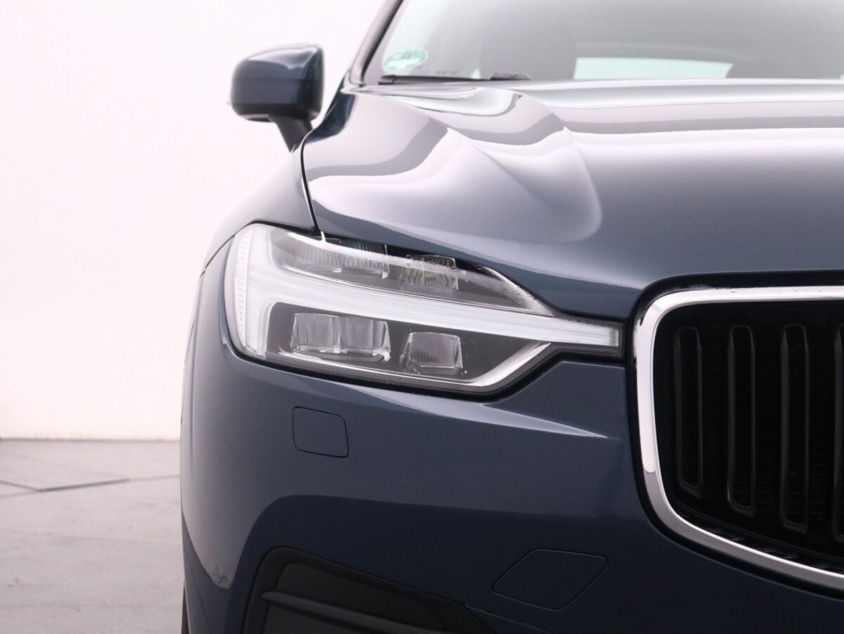44244549 volvo xc60 2 0 t5 momentum 9 02