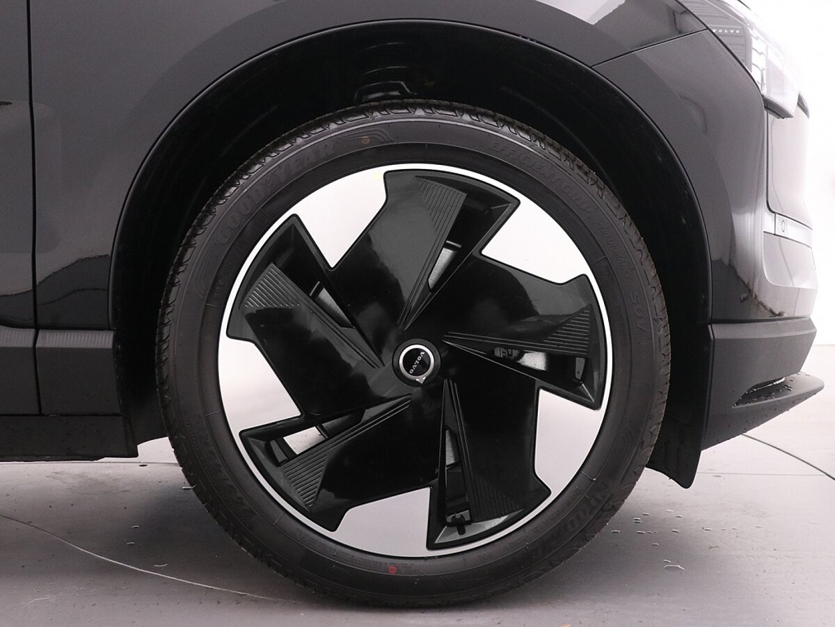 44462573 volvo ex30 ex 30 extended range 2wd plus van 46 797 voor 38 997 nieuw 68