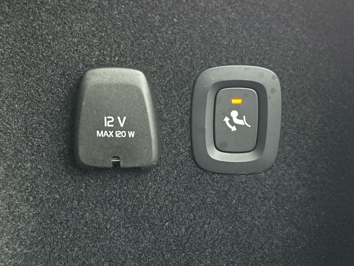 45432830 volvo v60 2 0 t6 dark panorama dak 360 camera trekhaak blis 0f4fff