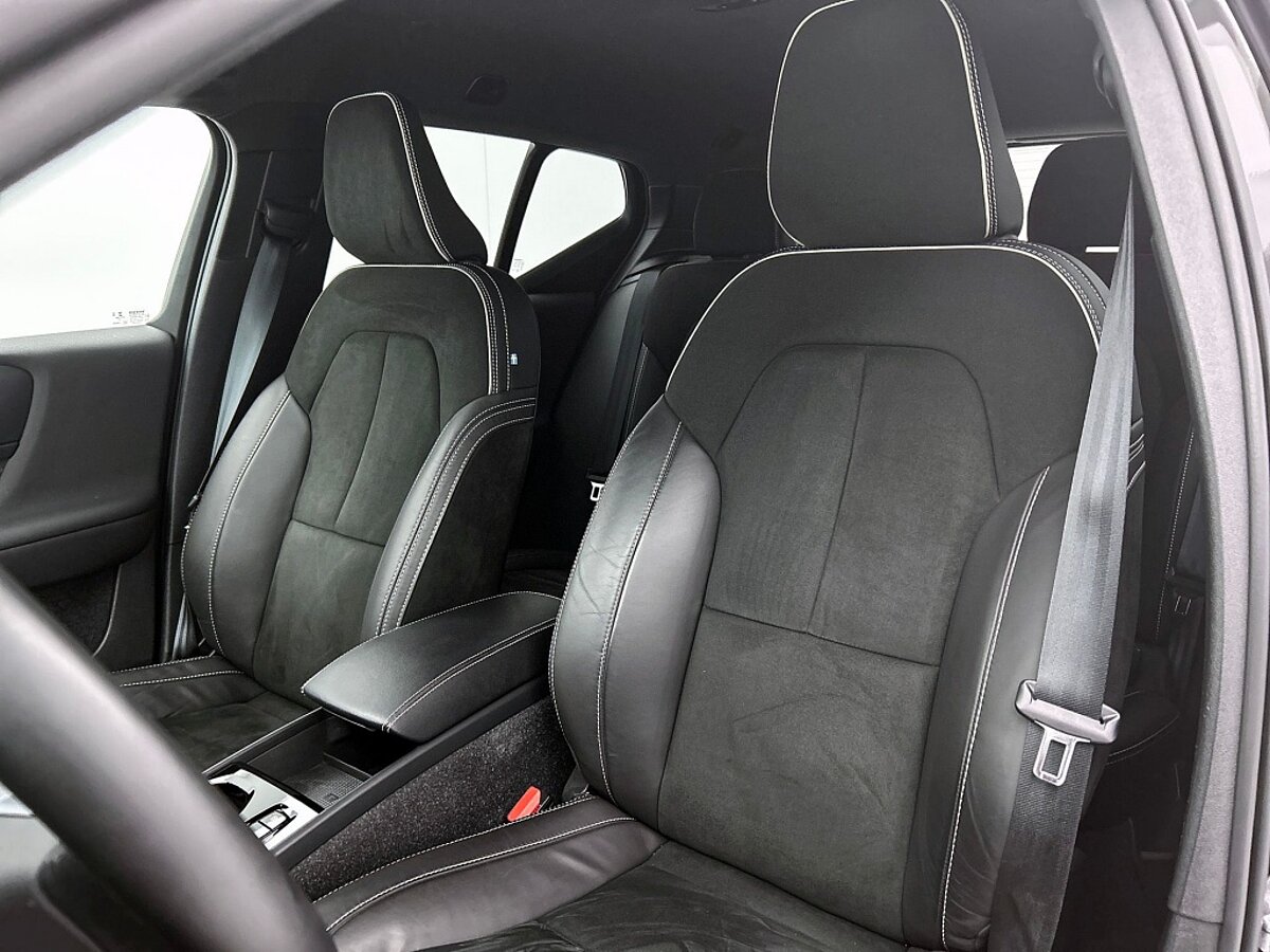 46166408 volvo xc40 1 5 t4 r design 360 camera trekhaak dab 35