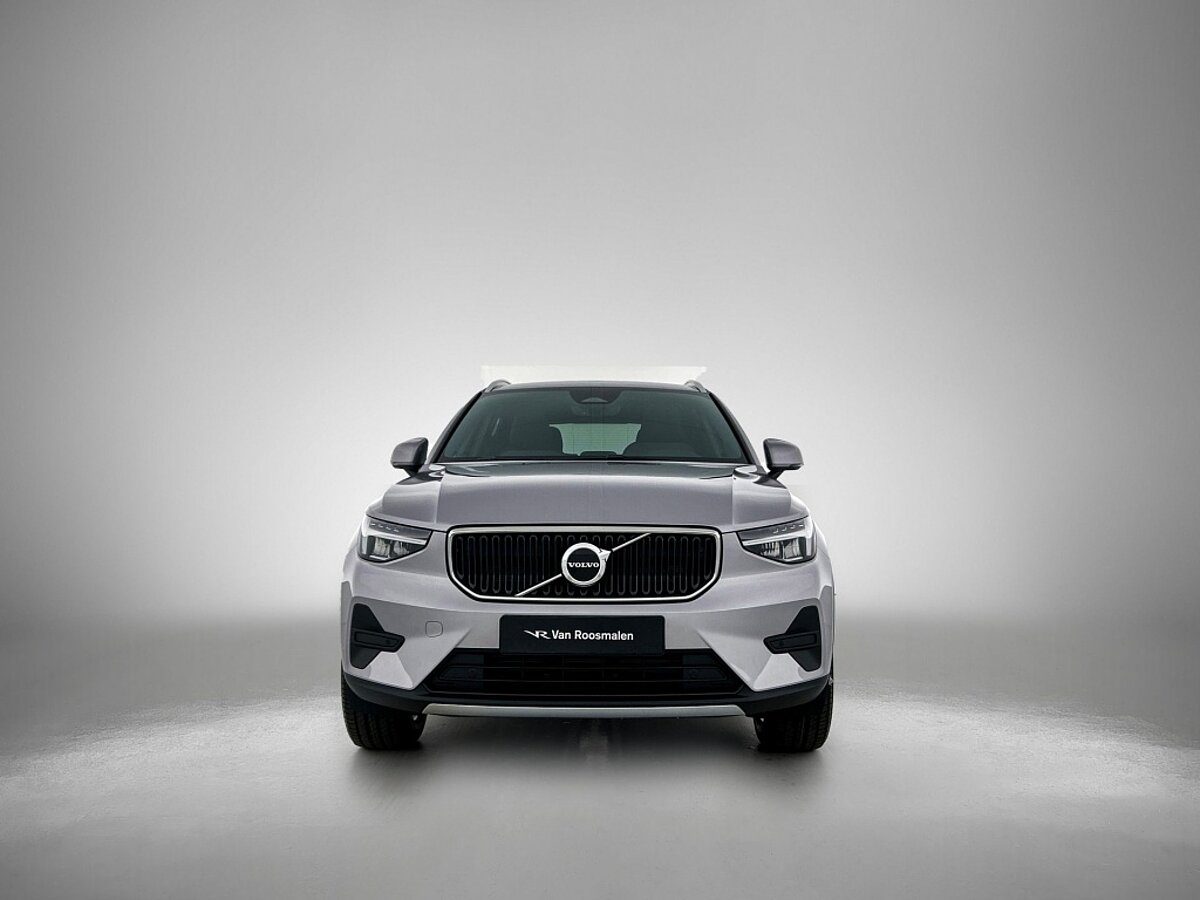 48324128 volvo xc40 2 0 b3 core business edition climate pack 5 02