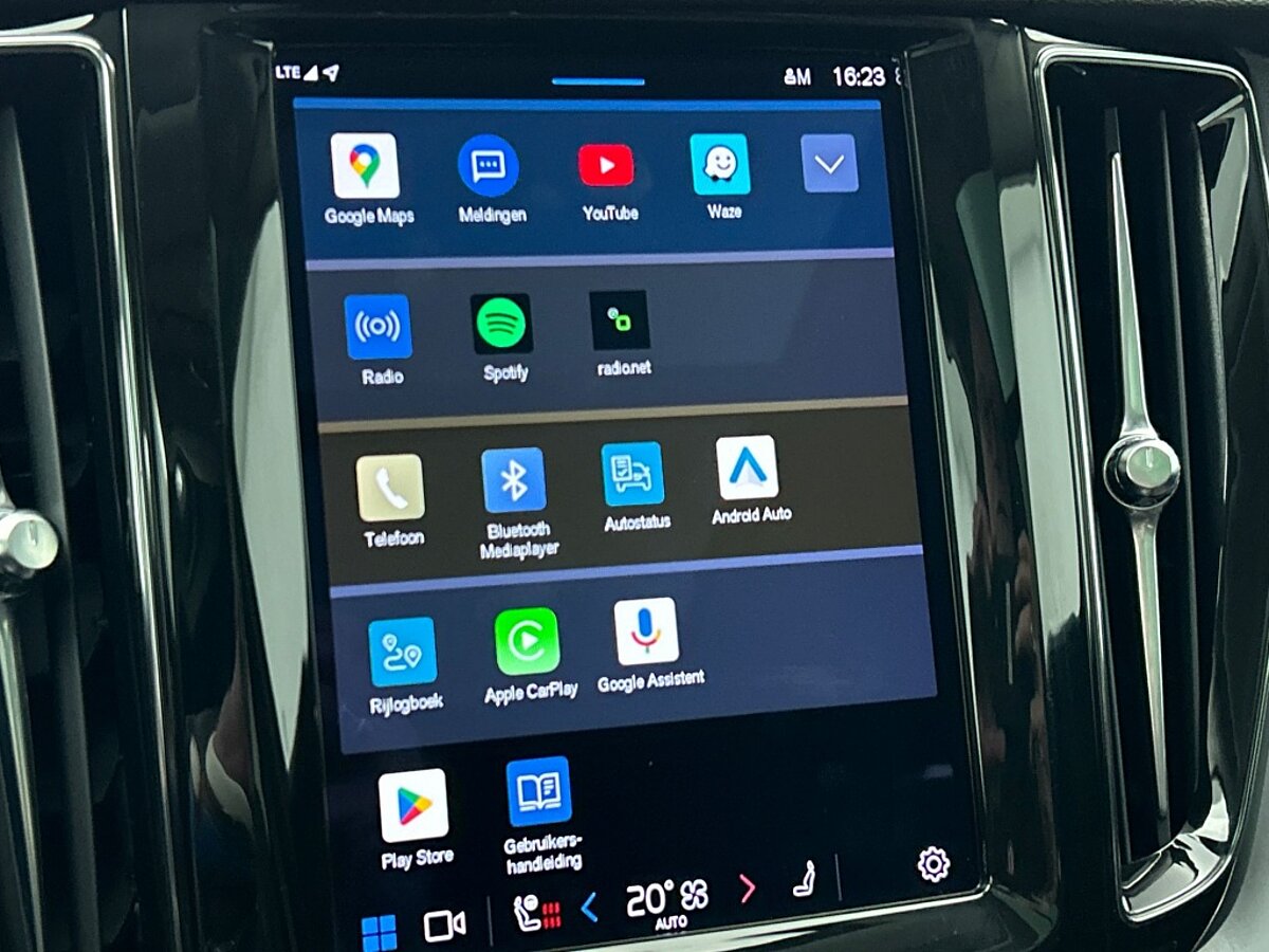 48575818 volvo xc60 2 0 t6 plug in hybrid awd inscription expression 746b9c