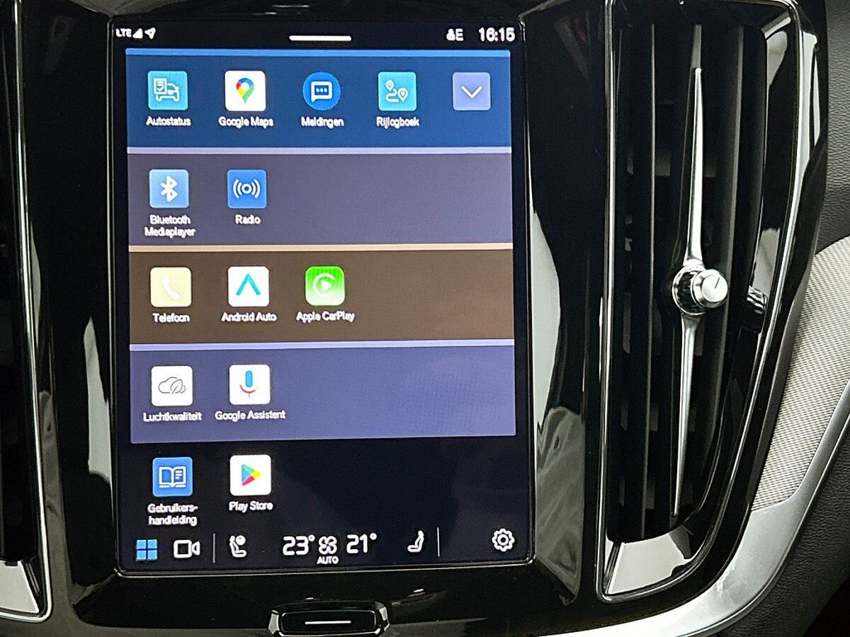 49294915 volvo v60 2 0 t6 awd plus dark 63