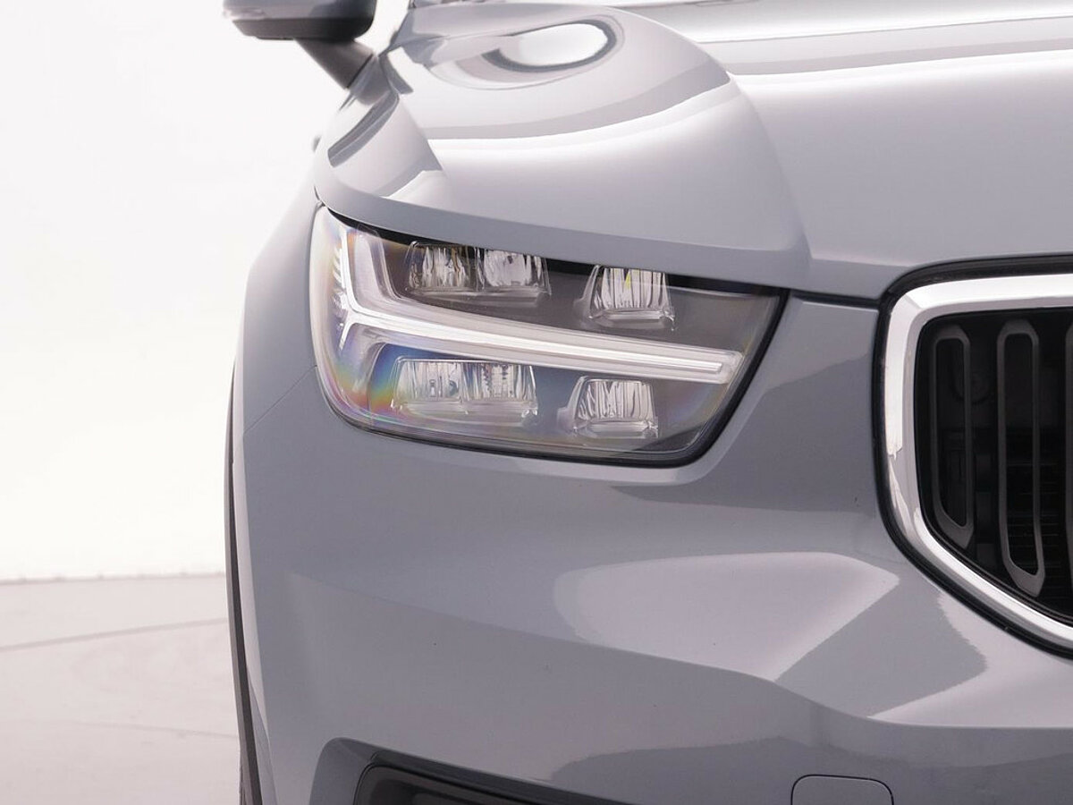 34450922 volvo xc40 1 5 t3 automaat momentum pro 24 mnd garantie donker glas 69
